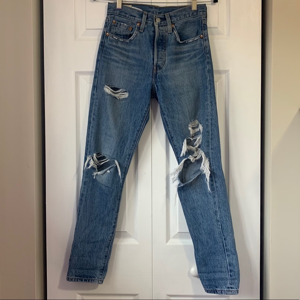 Dark wash 501 levi’s